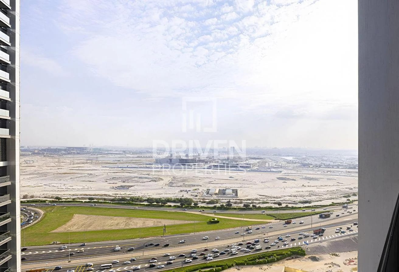 Binghatti Skyrise Tower B, original listing photograph 3